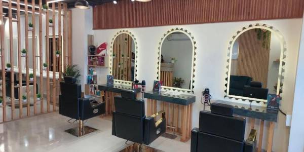 Glam Hair Cafe (luxury family salon) & Academy, VIP road, Zirakpur