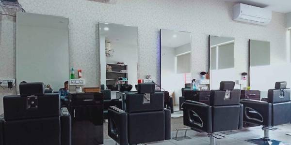 Hakim Ali Salon, Sector-15, Panchkula