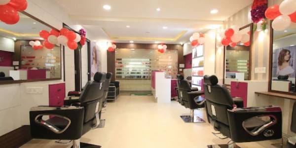 Pragya Beauty Salon, Sector-50, Noida