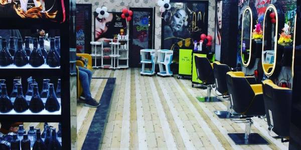 Stylo Unisex Salon, Sector-17, Chandigarh