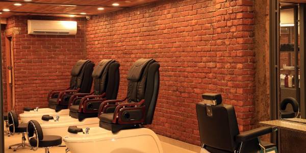 Geetanjali Salon,rajouri mgarden, Delhi