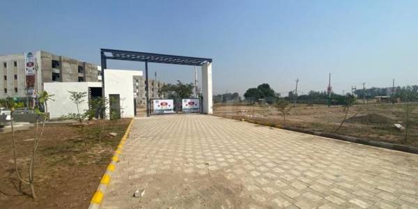 Ganesh Estates, Near Jaipuria complex, Zirakpur