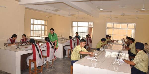 Holy Heart Presidency School, Ranjit nagar, Amritsar