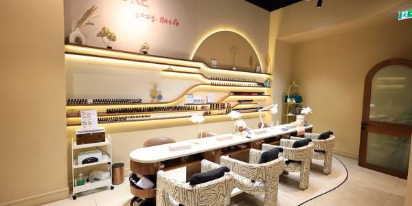 Park Adore Beauty Point, Sector-29, Noida