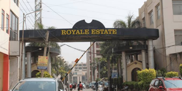 Royal Real Estate, Near IDBI bank,Zirakpur