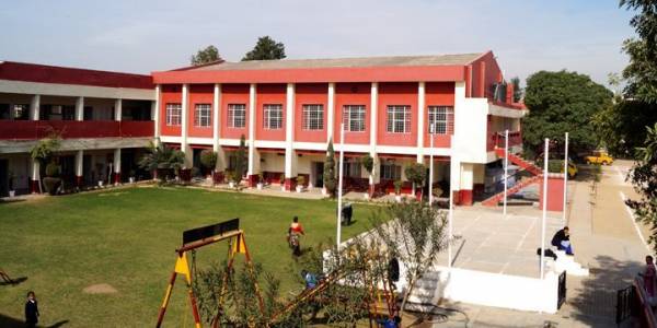 Guru Nanak International Public School, MOdel Town, Ludhiana