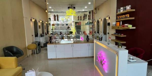 Haplooks Unisex Salon, Near MC park, Zirakpur