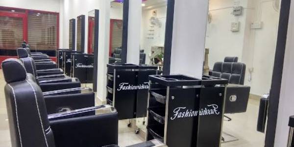 Shandeep Hair Salon, Adarsh nagar, Nayagaon