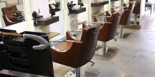 Blossom Kochhar Aroma Magic Unisex Salon Patiala, Under flyover, Patiala