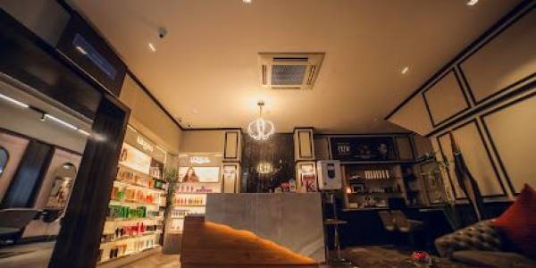 Tress Lounge A Family Salon, Sector-8 C, Chandigarh
