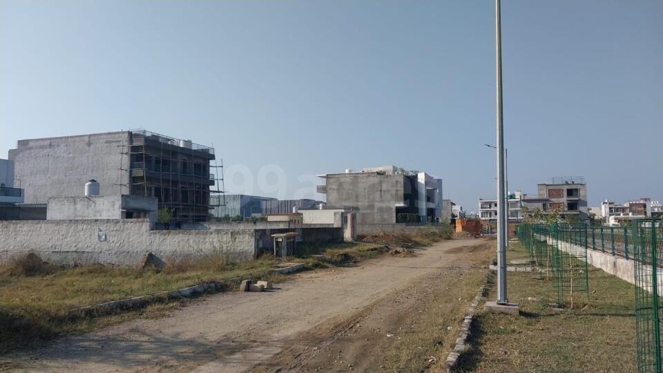 Gallery Image 1