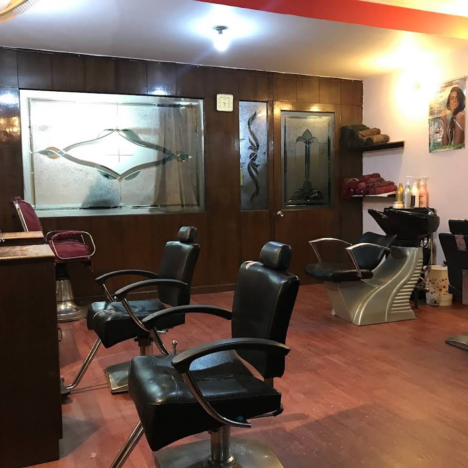Fast Look Salon, Delhi