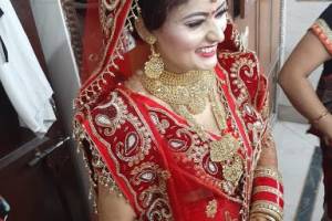 Walia Salon, New Delhi