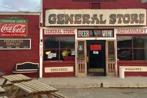 General Stores, Dera bassi