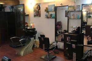 Crazy look Beauty saloon