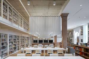 Municipal Library, Dera bassi