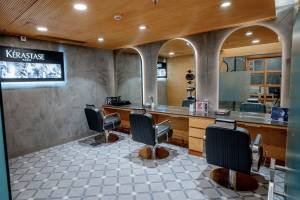 Geetanjali Salon