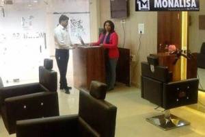 Monalisa Salon, VIP road, Zirakpur