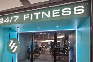 24/7 fitness center
