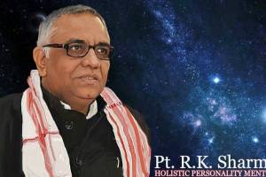 Astrologer R K Sharma