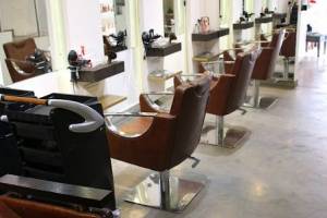 Blossom Kochhar Aroma Magic Unisex Salon