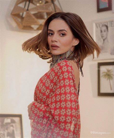 Komal Pandey, Delhi