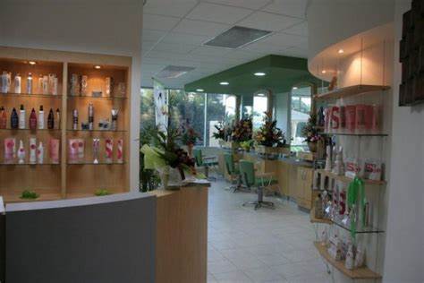 Fast Look Salon, Delhi