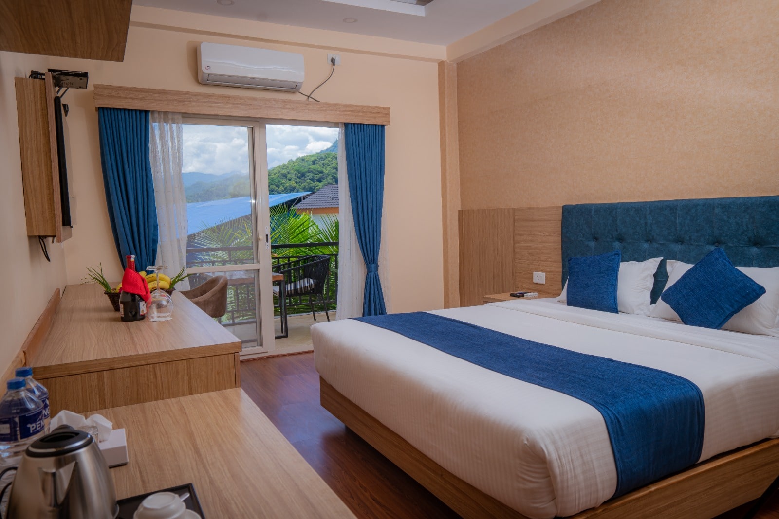 Majestic Suite Llp, Mumbai