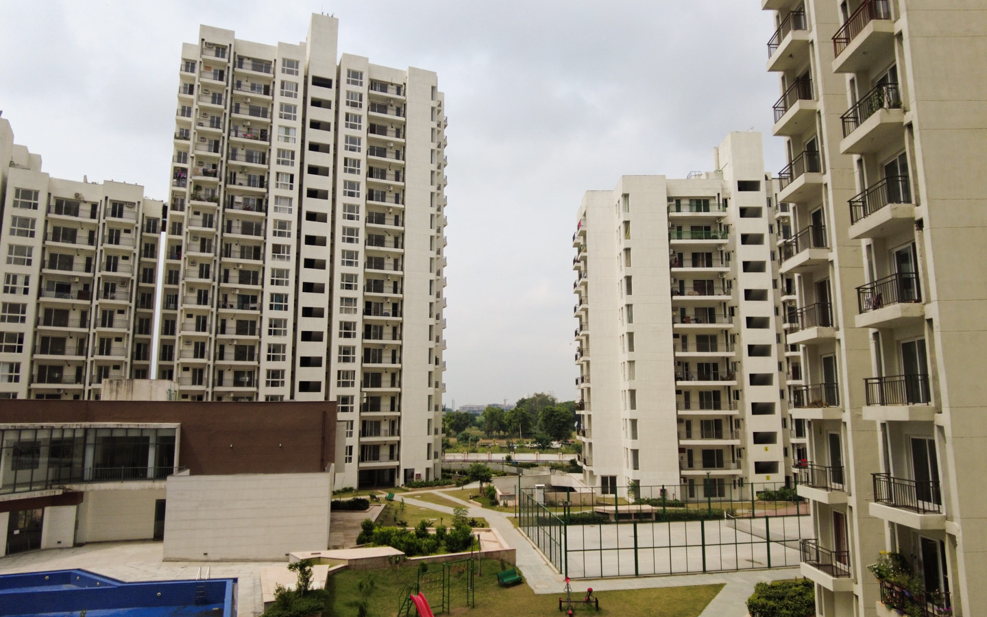 Umang Winter Hills, Gurgaon