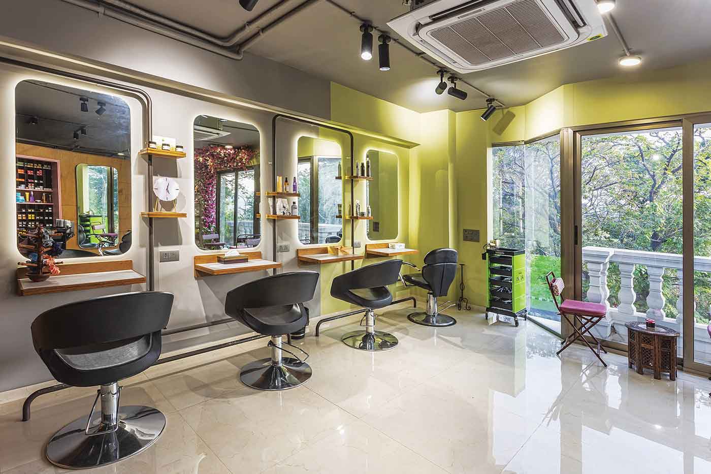 Modern Hair Cutting Salon logo