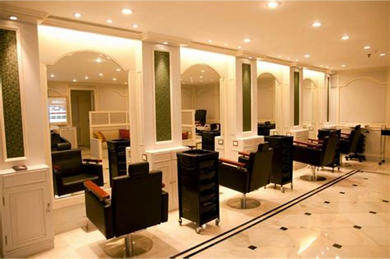 Taj Hair Salon, Gurgaon