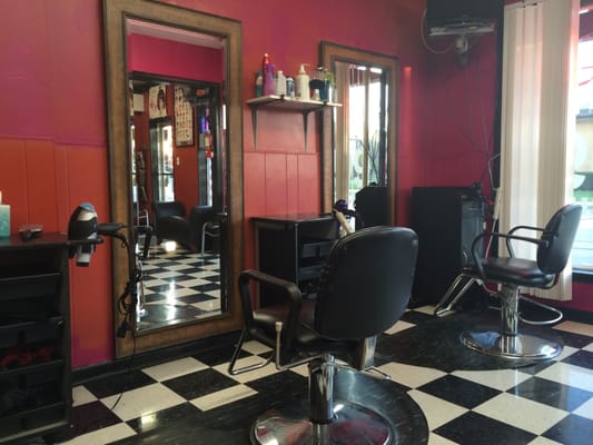 New Look Beauty Salon logo