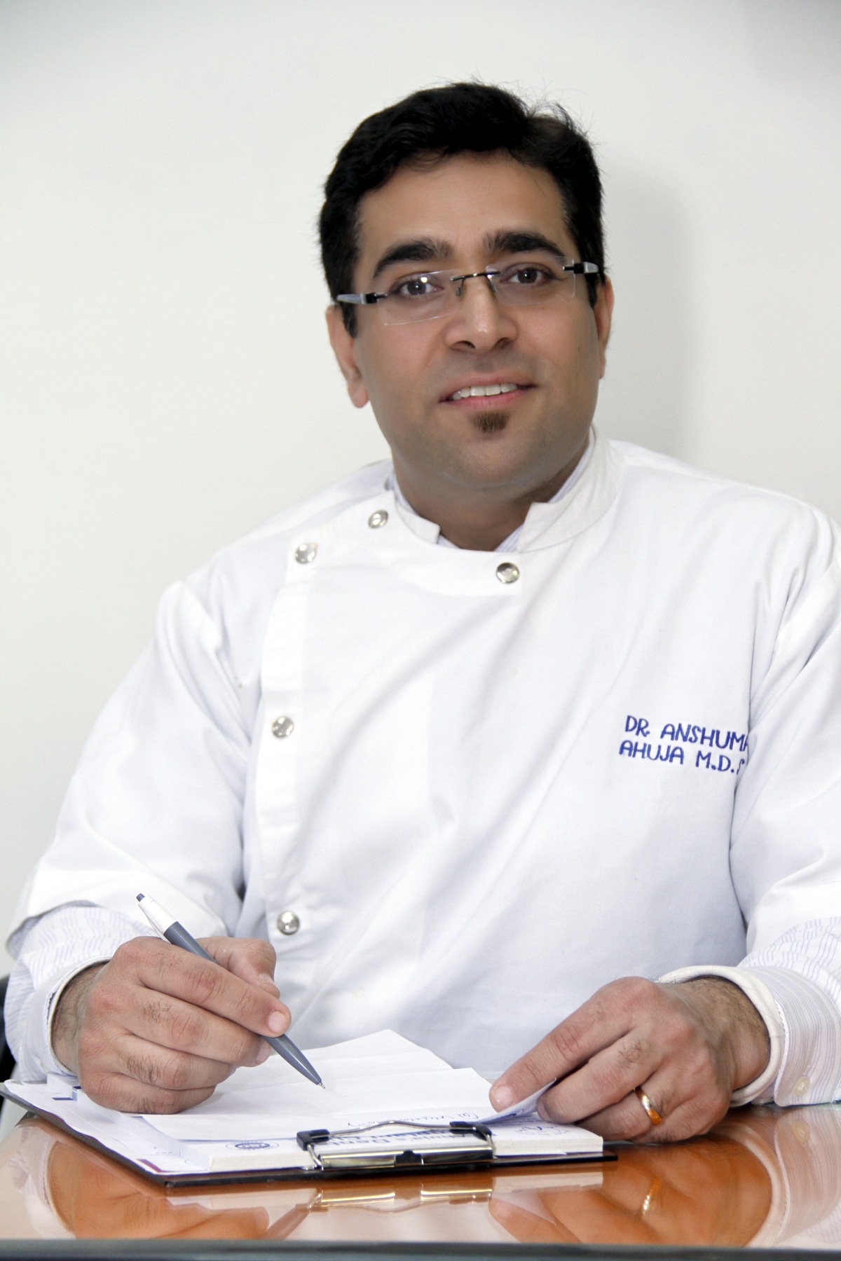 Dr. Anshuman Ahuja, Ghaziabad