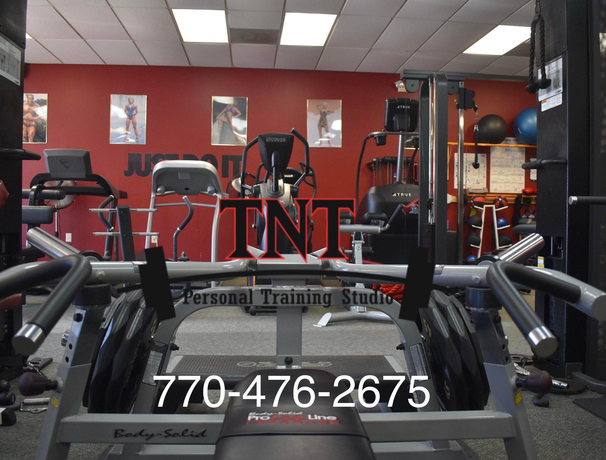 TNT Gym and Spa logo