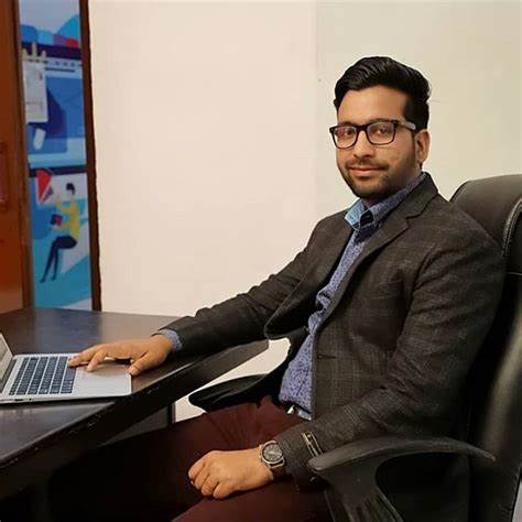 Dinesh Labana - Digital Marketing Consultant , Ahemdabad