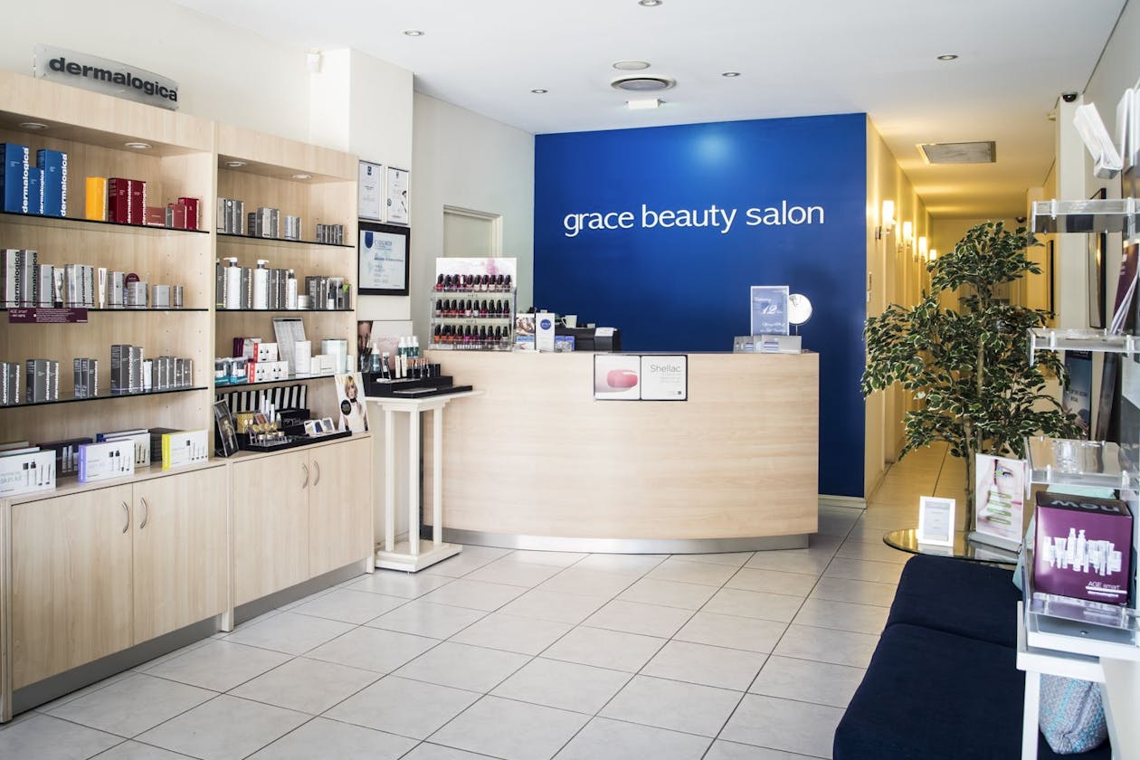 Grace Beauty Salon logo