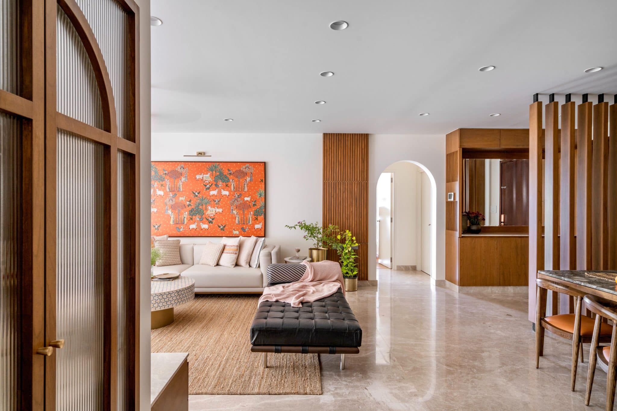 Homes and Hues India logo