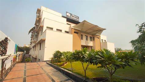 Bhavans Aashray / Bhavans Ananda, Amritsar