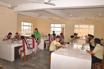 Holy Heart Presidency School, Ranjit nagar, Amritsar