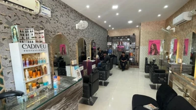 The 7Up Unisex Salon Kharar, Kharar