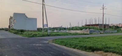 Land in Jagrati Vihar, Meerut