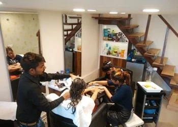 Designer Hair Studio Unisex Salon, main market road, Faridabad
