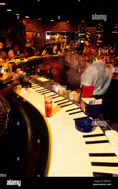 Bakers lounge, Kharar