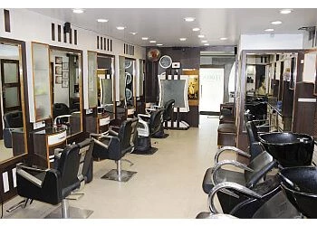 Seven Dotts Hair and Care Saloon, The Mall, Amritsar
