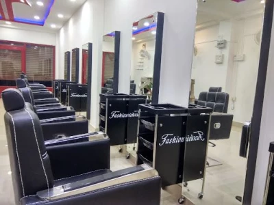 Shandeep Hair Salon, Adarsh nagar, Nayagaon