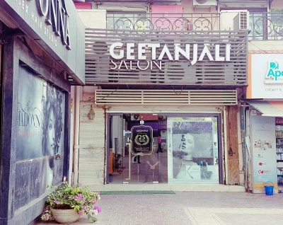 Geetanjali Salon, Sector-15, Gurgaon
