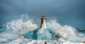 Leading Waves, Gurgaon logo