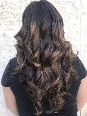 Personaz Unisex salon , Noida logo