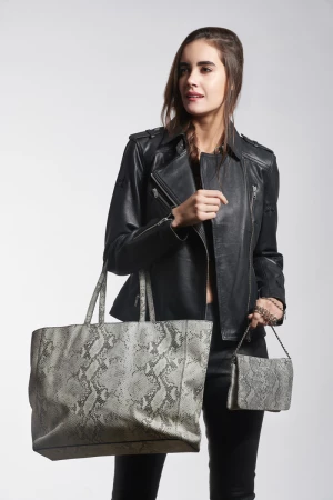 Fashion Club Global, Gurugram logo