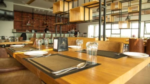 Dreamland Restrobar logo